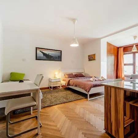 Pi House * Lublaň