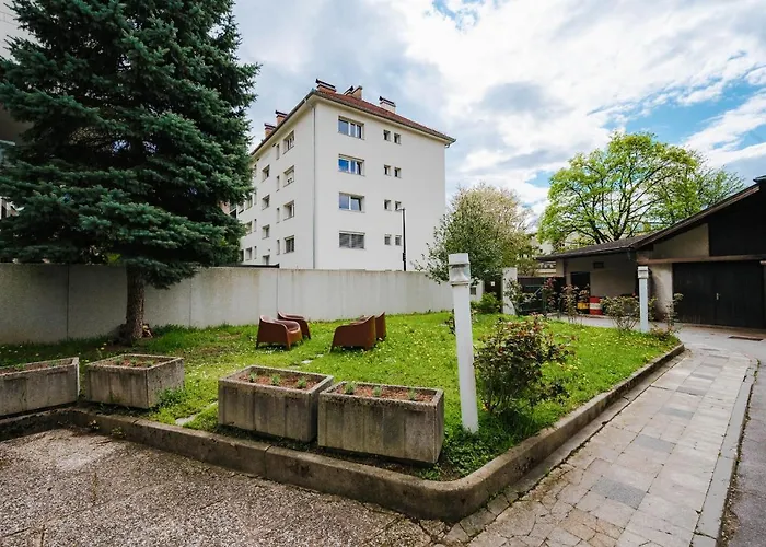 Pi House * Ljubljana